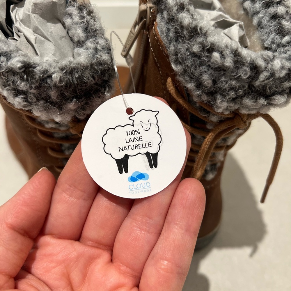 Cloud Aryana Wool Lining Leather Boots, Brand New - Picture 8 of 12